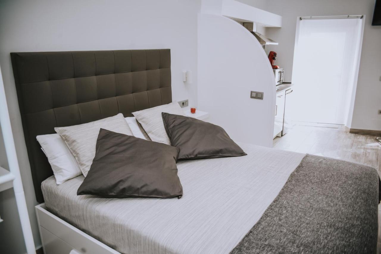 Eres Emerita "Apartamentos & Suites" Merida Exterior foto