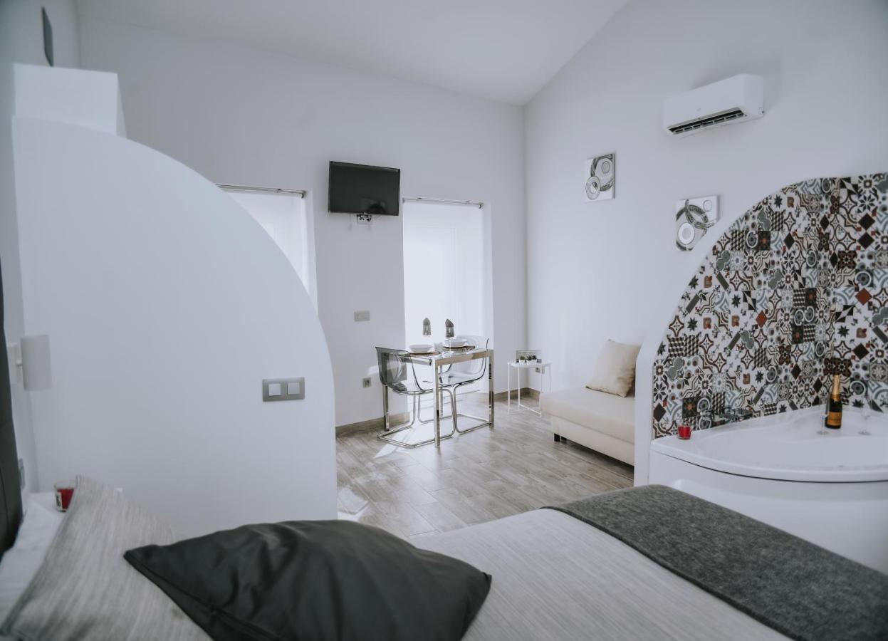 Eres Emerita "Apartamentos & Suites" Merida Exterior foto
