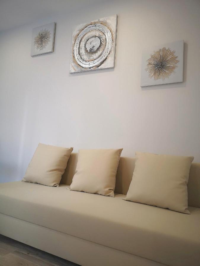 Eres Emerita "Apartamentos & Suites" Merida Exterior foto