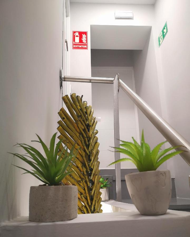 Eres Emerita "Apartamentos & Suites" Merida Exterior foto