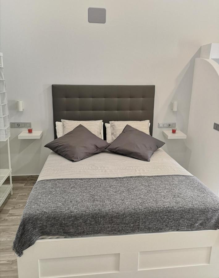 Eres Emerita "Apartamentos & Suites" Merida Exterior foto