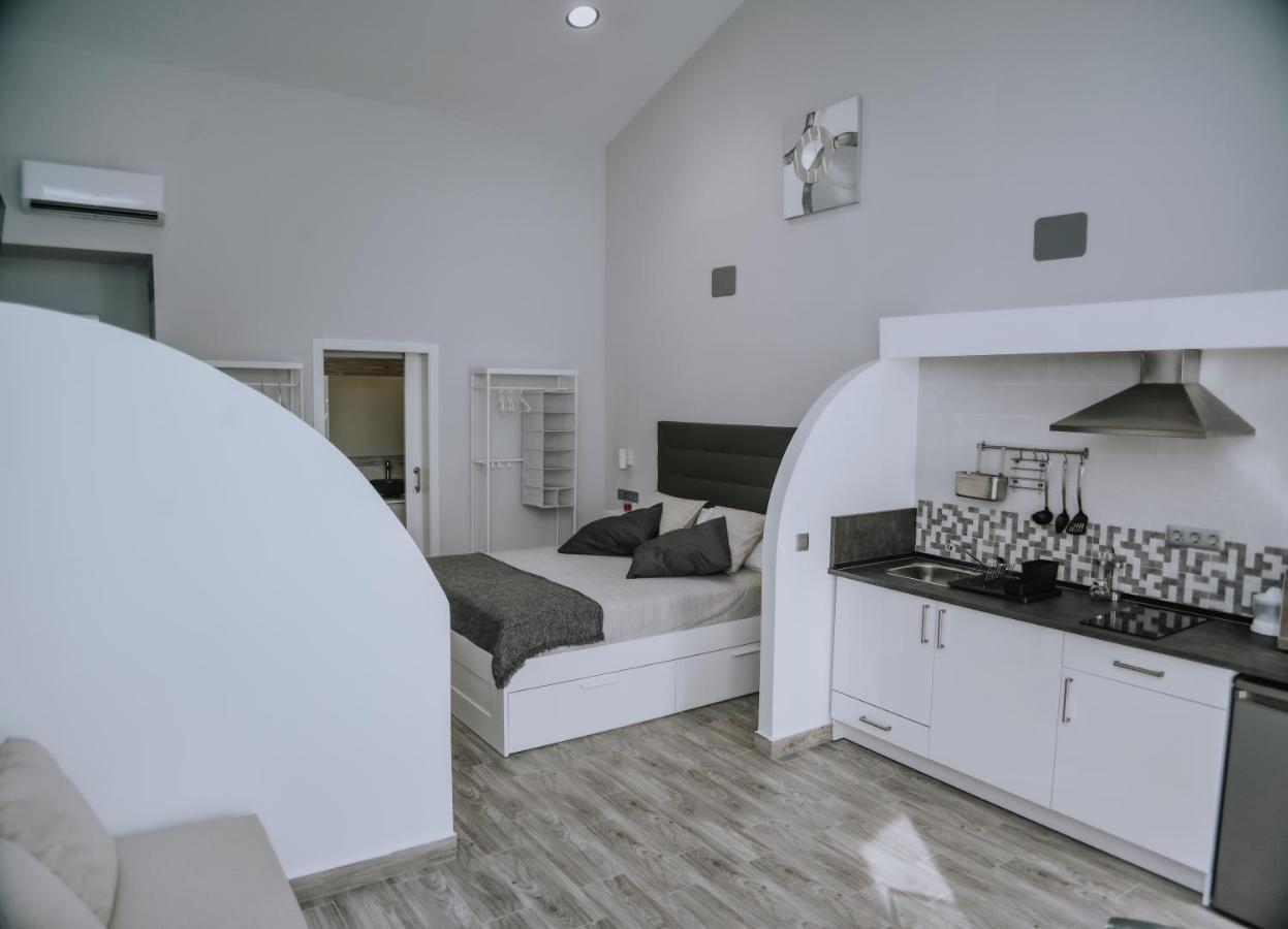 Eres Emerita "Apartamentos & Suites" Merida Exterior foto